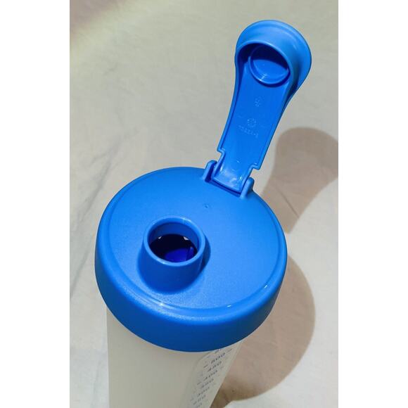 Tupperware Quick Shake Container 2.5 Cup Blue Mixing Cup Blender Pouring Lid - Picture 4 of 7